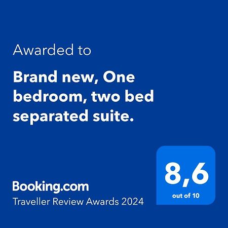 Dugg Bed And Breakfast Виктория Экстерьер фото